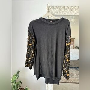 *NWT* We The Free (Free People) Sequin sleeve top